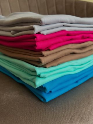 5 limitovaných barev a od každé 3 střihy 🩷🤎🩶💙💚 #padnetito #padnetitocz #padnetitotricka #padnoucitricka #ceskavyroba...