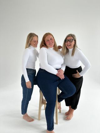 I zima může být pěkná a ve stojáčku teplo!😍☃️ Stojáček najdeš v bíle, černé a limitované červené 😮‍💨🙏🏻 #padnetito...